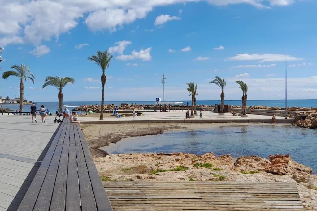 Apartment Los Locos Beach With Balcony And Wi-Fi Torrevieja Esterno foto