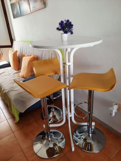 Apartment Los Locos Beach With Balcony And Wi-Fi Torrevieja Esterno foto