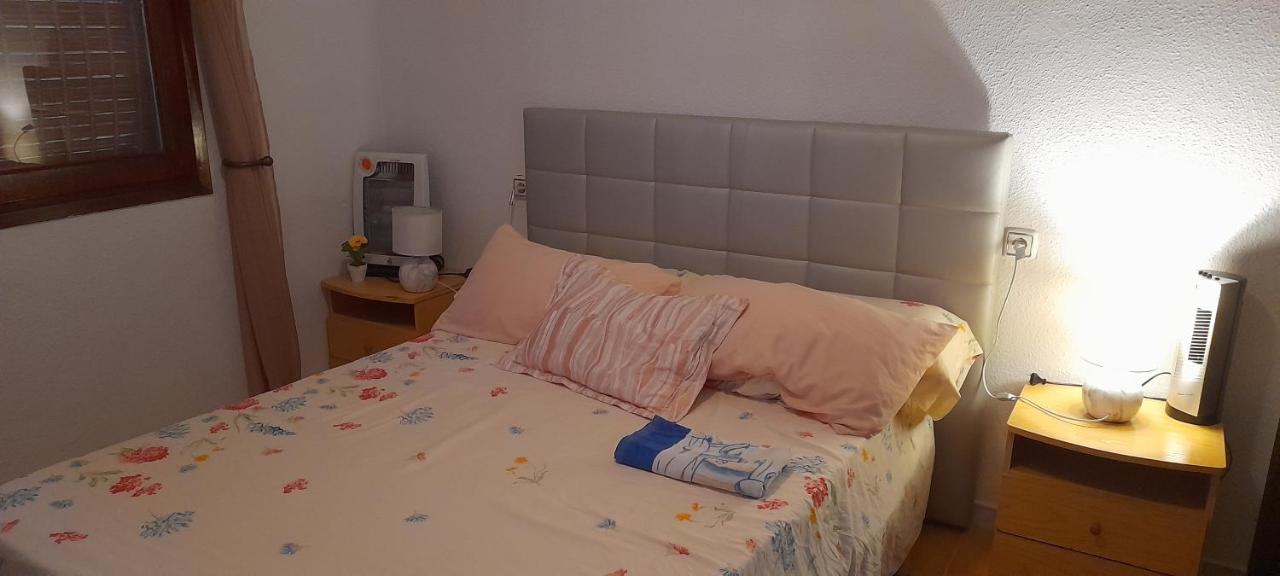 Apartment Los Locos Beach With Balcony And Wi-Fi Torrevieja Esterno foto