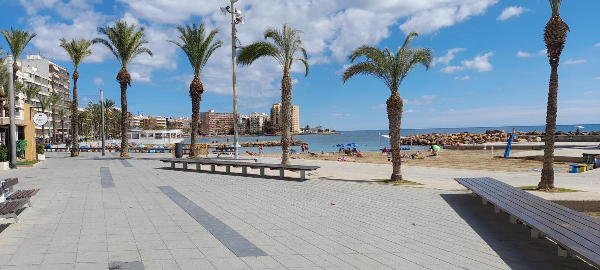 Apartment Los Locos Beach With Balcony And Wi-Fi Torrevieja Esterno foto