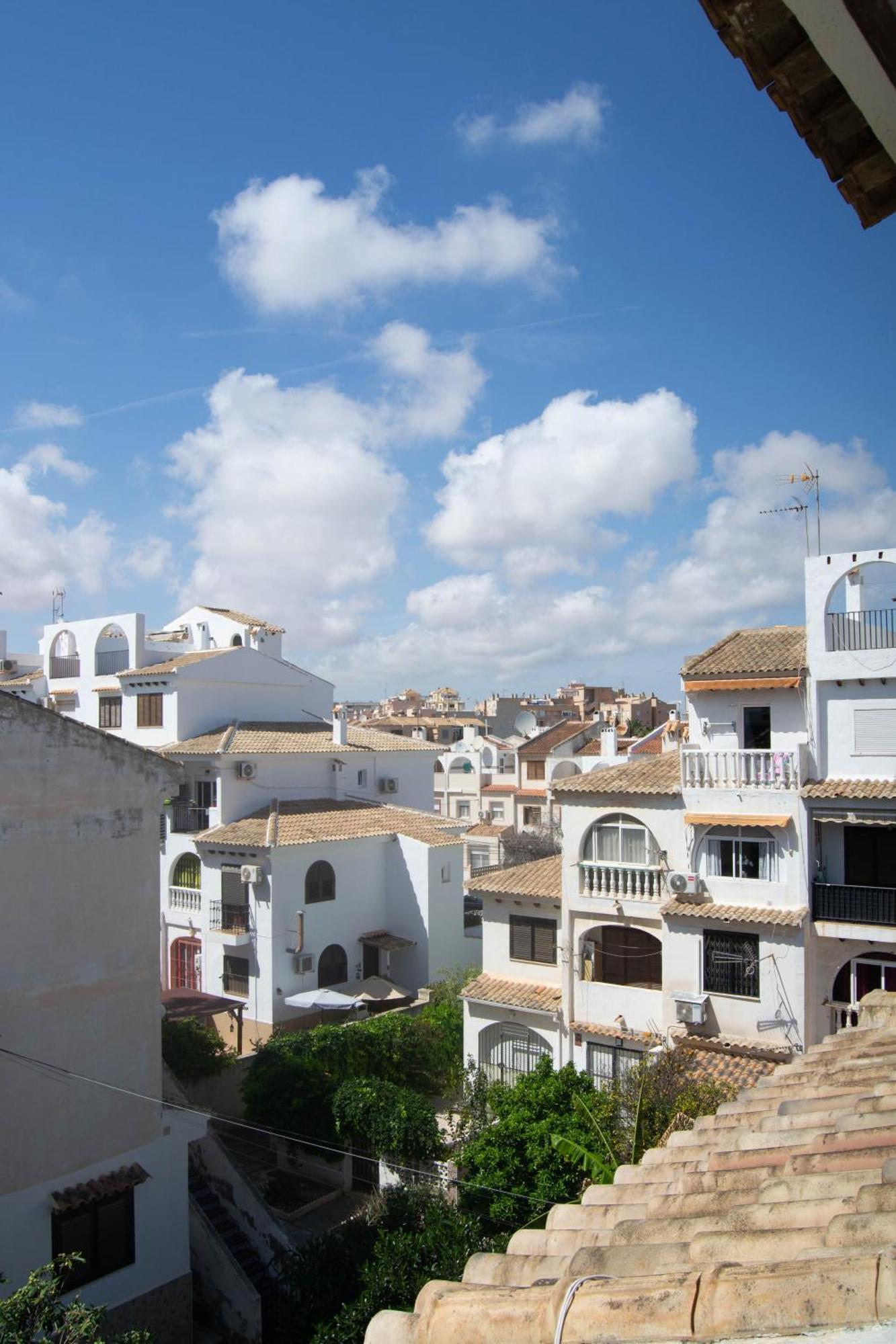 Apartment Los Locos Beach With Balcony And Wi-Fi Torrevieja Esterno foto